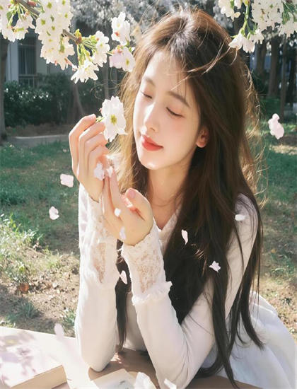 从技术角度看《夏日幽梦》：美术设计的开创性的技术应用 影响未来电影的发展方向